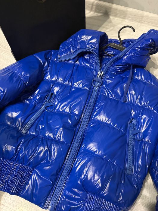 Дамско лачено яке