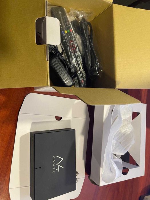 Receptor 4K Amiko A4 Combo Satelit+Terestru+Cablu, Android, WiFi, LAN