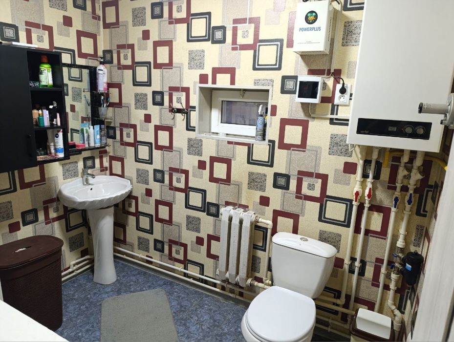 Продается 3х комнатный дом 2.4 сотки Сергели.