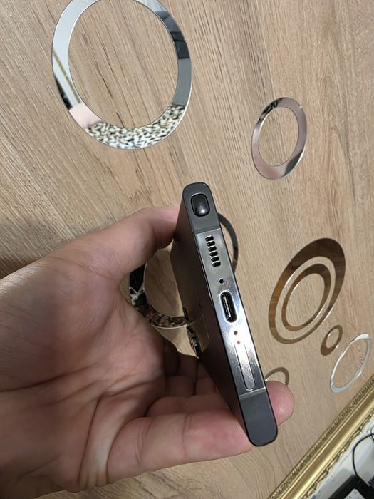 Samsung S23 ULTRA- 512, FARA zgarieturi