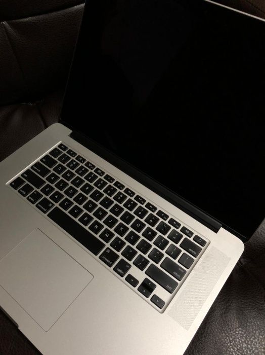 Apple MacBook Pro 2015 года