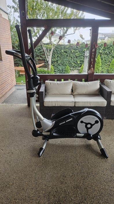 Bicicleta eliptica stepper Kettler Verso f putin folosita