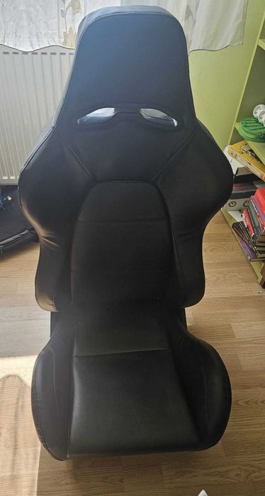 Scaun de masina piele negru