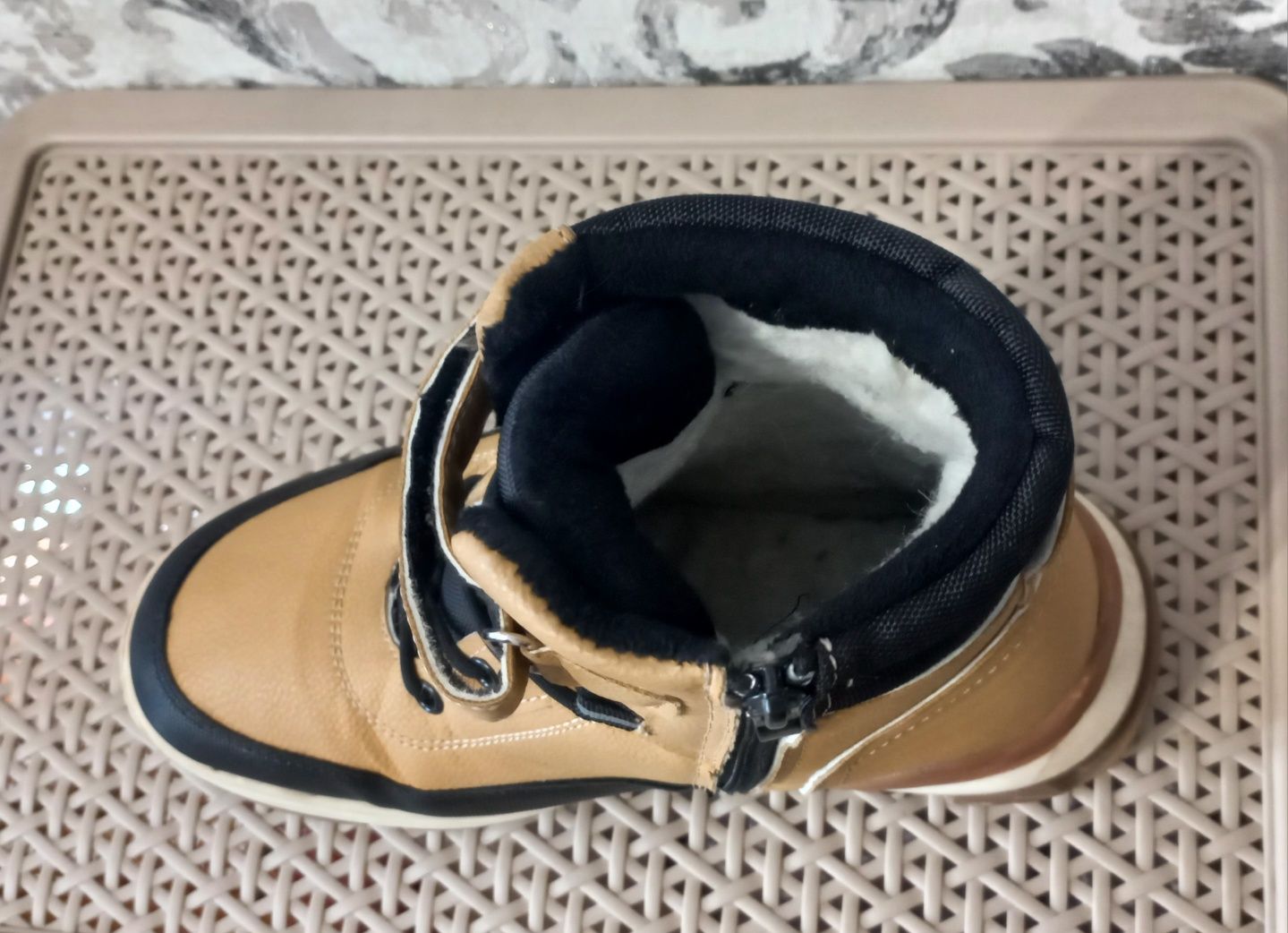 Продам хорошие сапоги