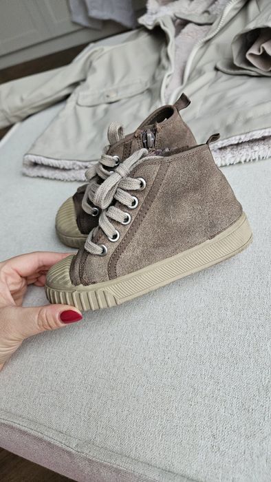 Детски Кецове от ест. велур Zara Kids 26 номер