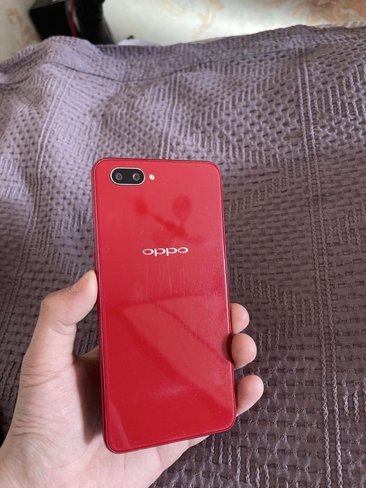 телефон смартфон Oppo A3S Красный цвет
