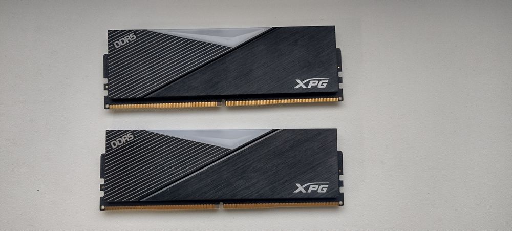 Ram DDR5  32 GB  adata xmp lancer