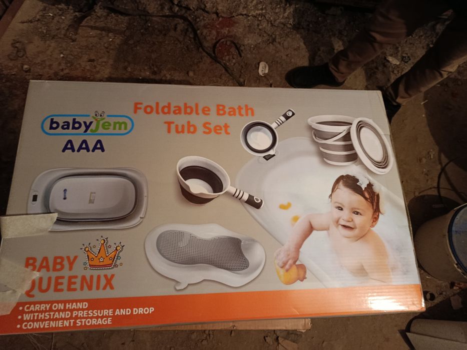 Продам детскую ванночку набор б/у