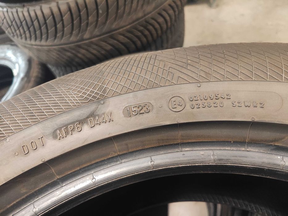 2бр. зимни гуми 255/55/19 Continental