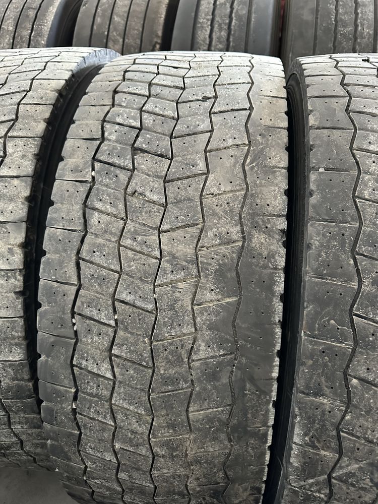 Set 4 michelin 315 70 22.5 motrica