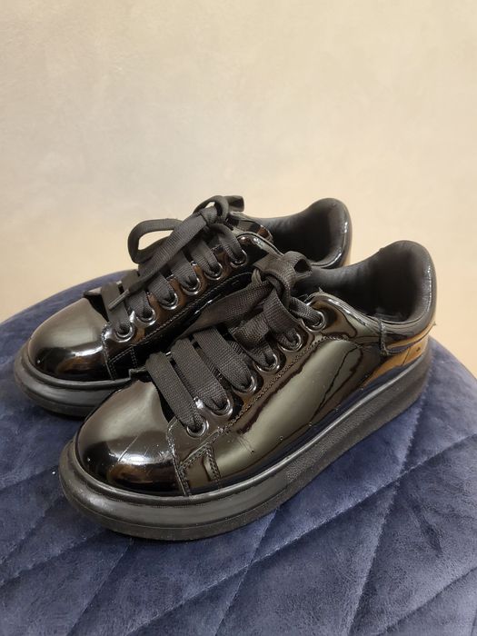 Продам женскую обувь