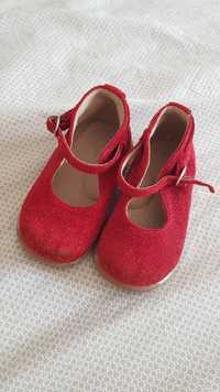 Pantofi rosii mărimea 21