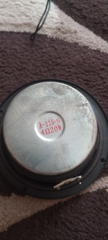 Difuzoare in stare foarte bună