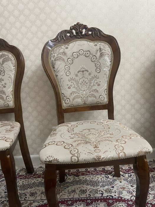Продается стулья в хорошем состояний