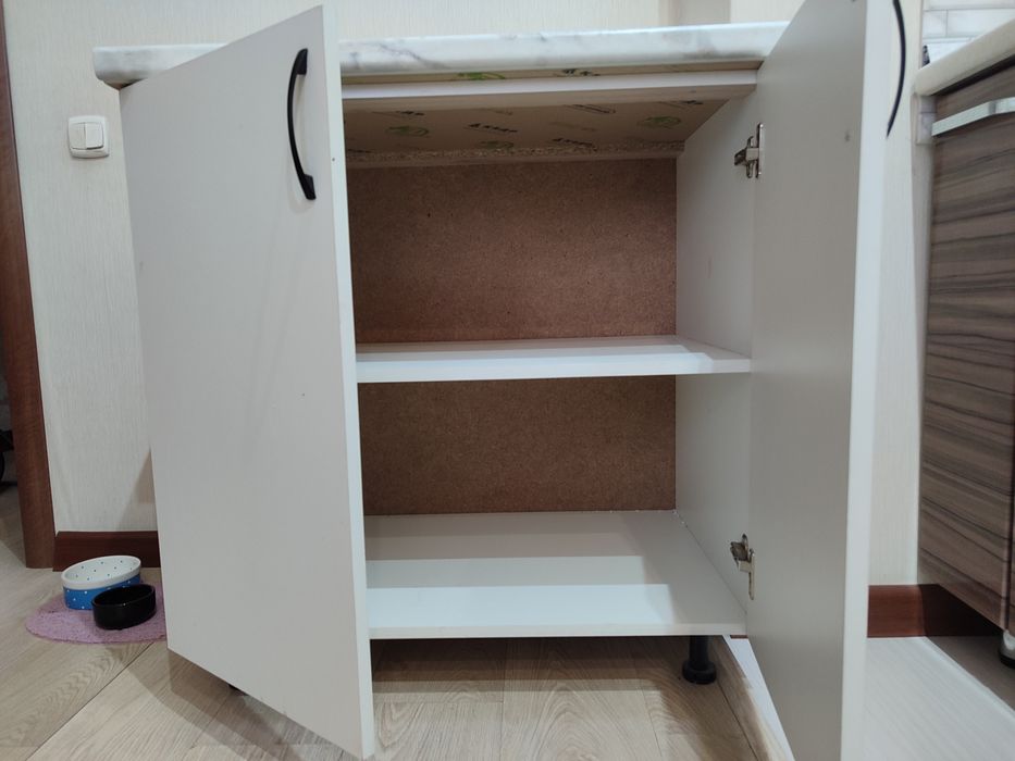 Продам тумбу состояние новое