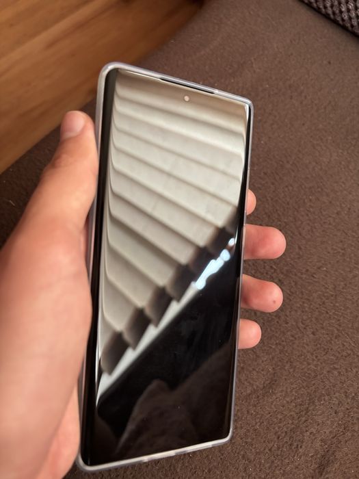 Моторола 128гб чисто нов