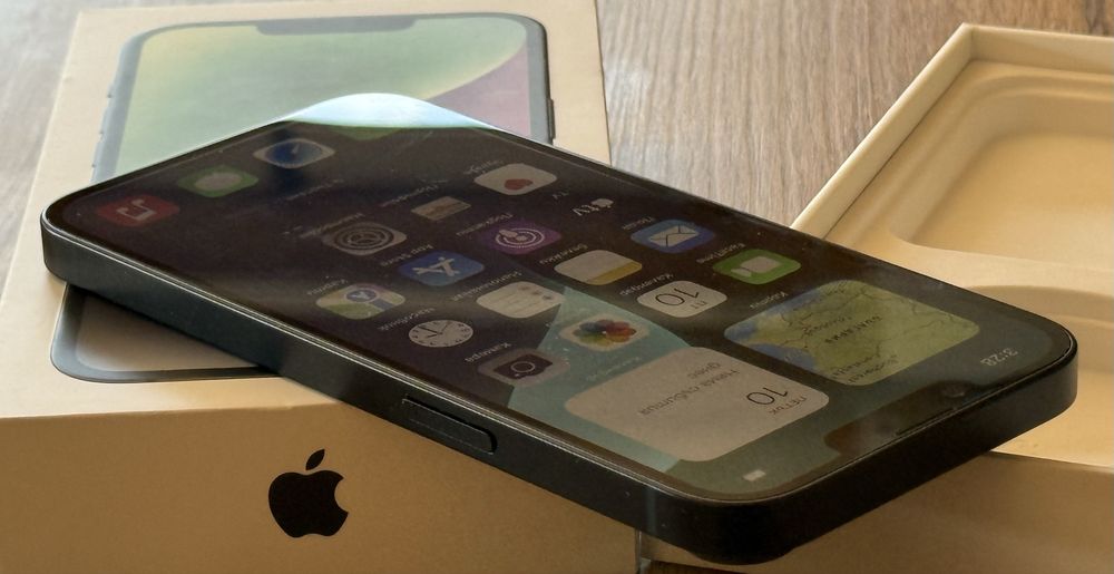 Iphone 14 Midnight 256GB - Като Нов!!