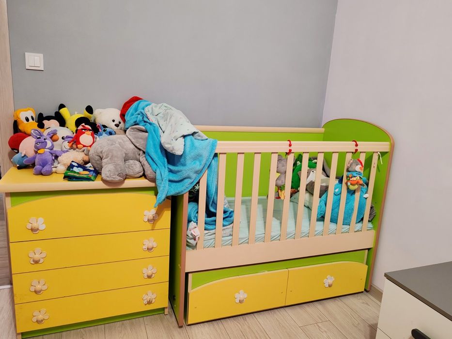 Детско легло и скрин