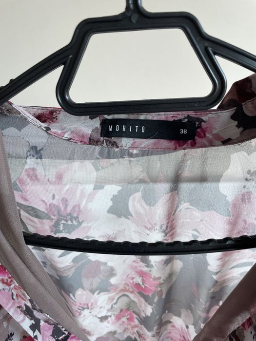 Рокля Mohito ползвана един път за повод