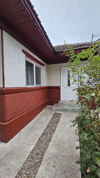 Vand casa in com.Sarateni,jud Ialomita