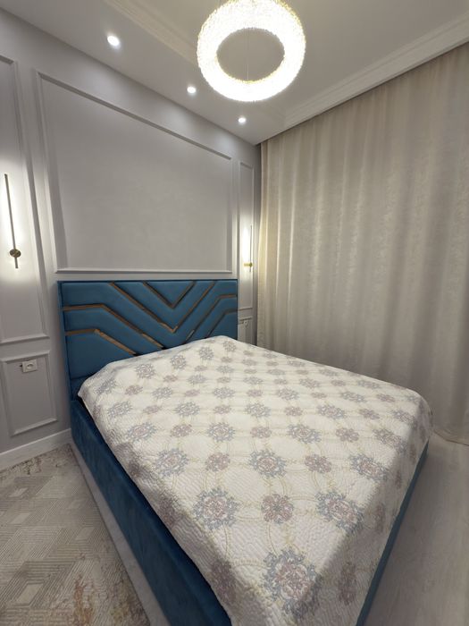 Двухспальная кровать