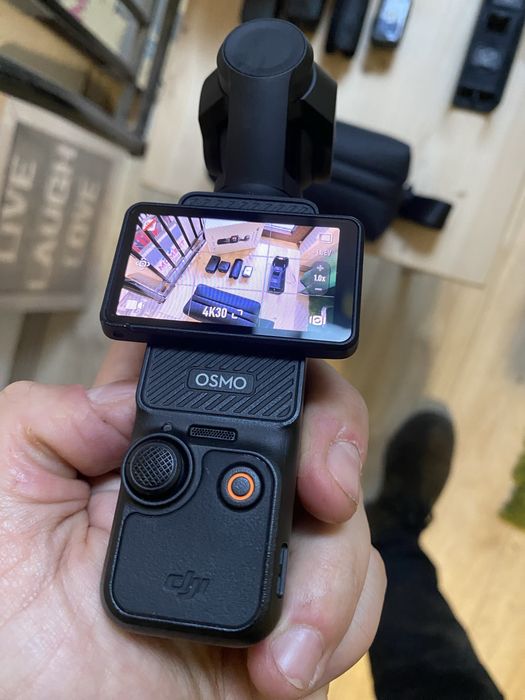 DJI Osmo Pocket 3 Creator Combo