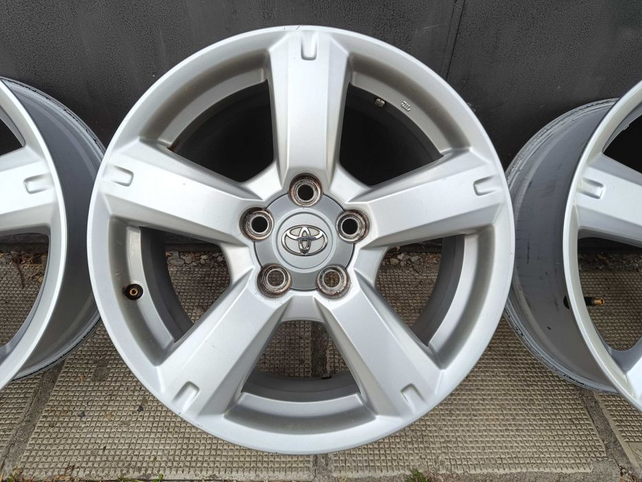 ОРИГИНАЛНИ джанти 17 ' 5х114,3 ТОЙОТА РАВ 4 / TOYOTA RAV4 ET45 7J 66,1