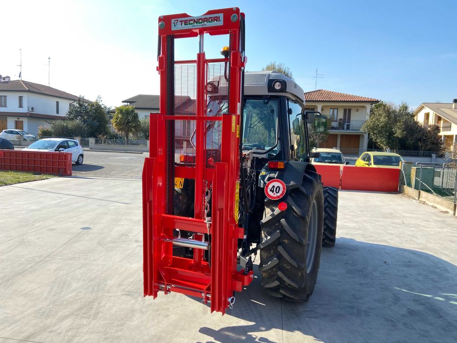 incarcator tractor paleti, o piesa