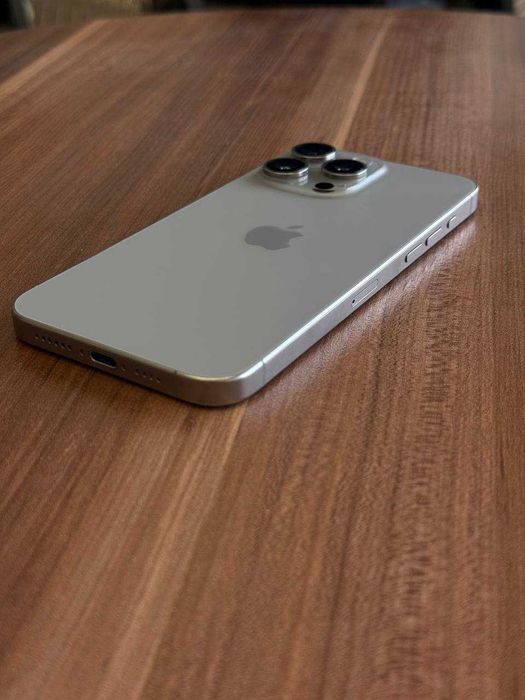 iphone 15 pro max titan  256gb 91 yomkost ideal sostayana