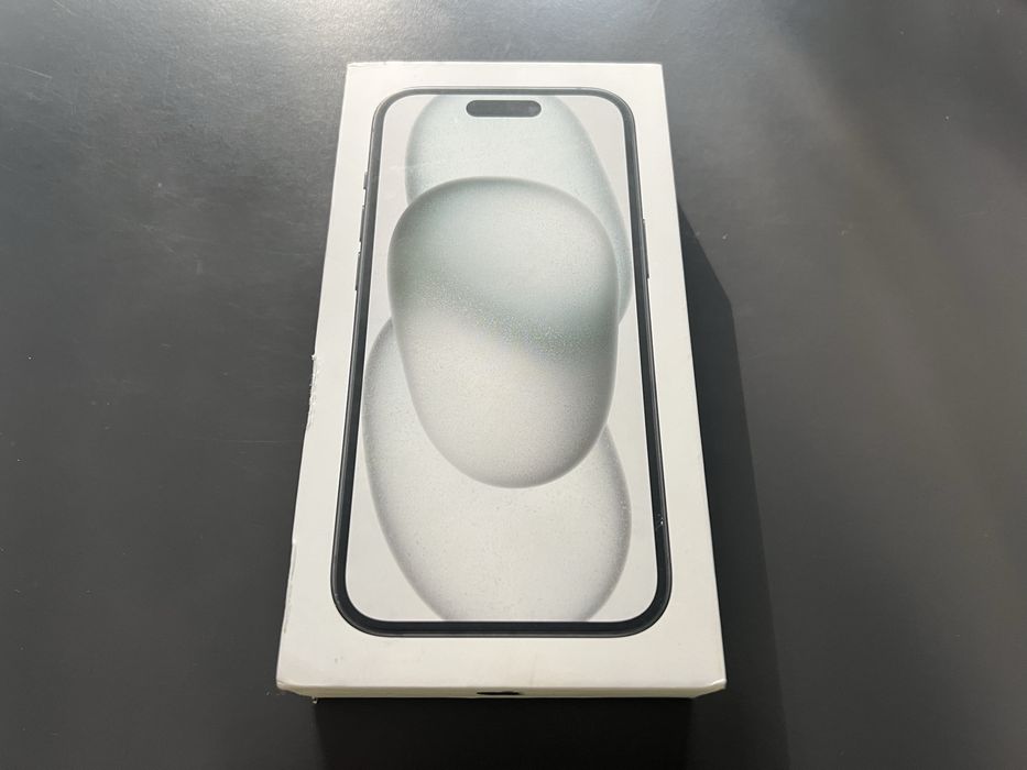 Продавам Apple iPhone 15 128GB-НОВ