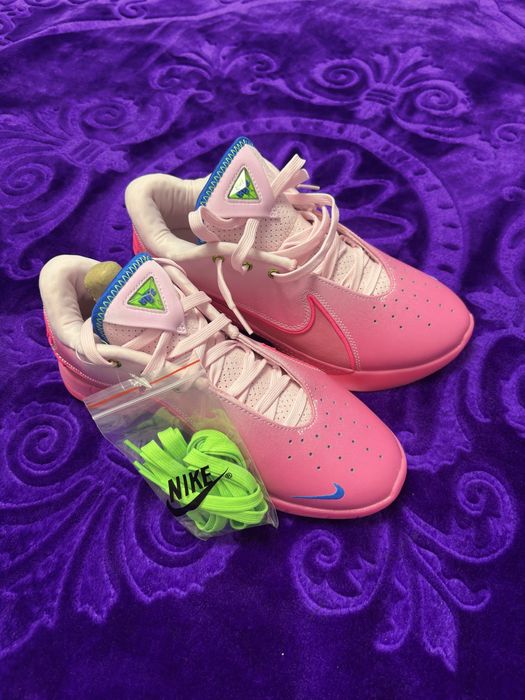 NIKE Pantofi Sport LEBRON XXII SN în culoare roz, noi!