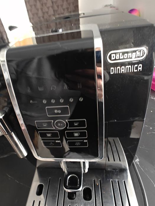 Espressor De'Longhi Dinamica