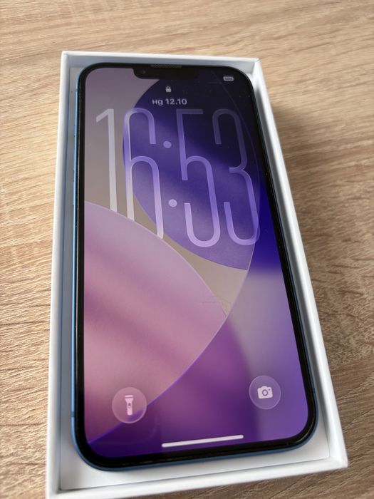 iPhone 13 в много добро състояние