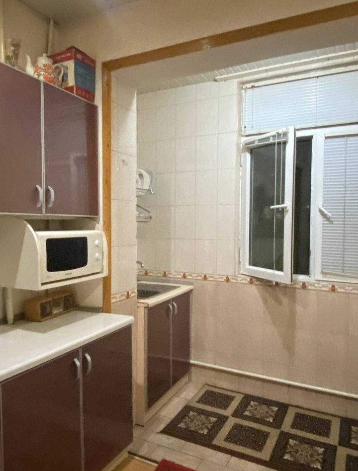 Квартира сотилади центр Ганга, ор- р Корзинка.  Мебель техника билан.