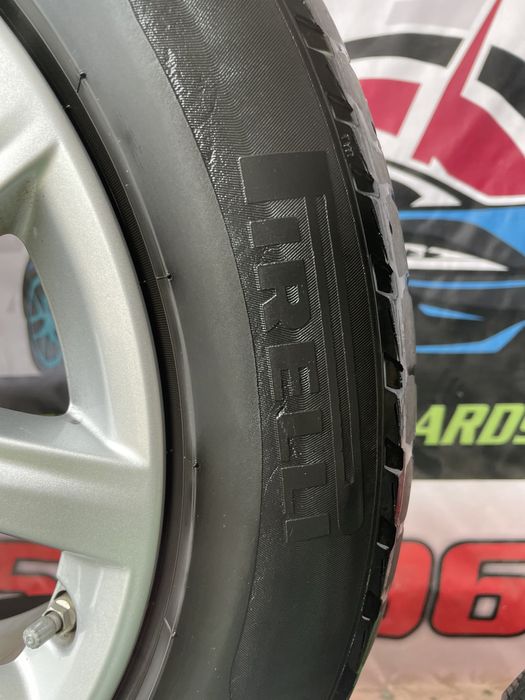 Bmw X1 X2 F48 F39 Roti Iarna 17 inch 205/60 R17 Pirelli  Originale