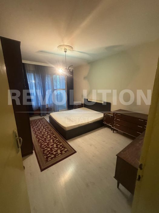 Продава се Четиристаен апартамент в Пловдив, Южен - 90 кв.м за 1489 €/кв.м - Снимка #12