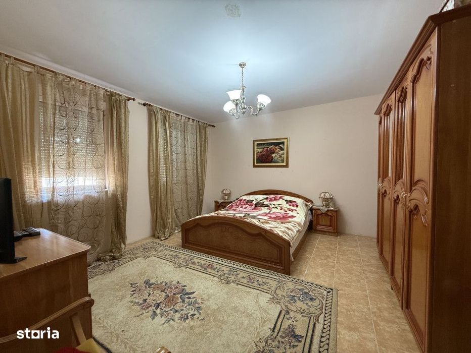 Casa individuala 2 camere, 80mp utili, 997 teren in Utvin