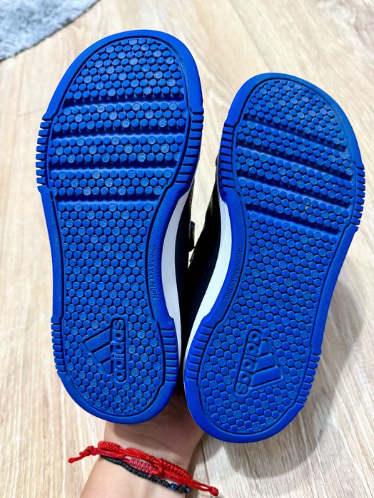 Маратонки Adidas