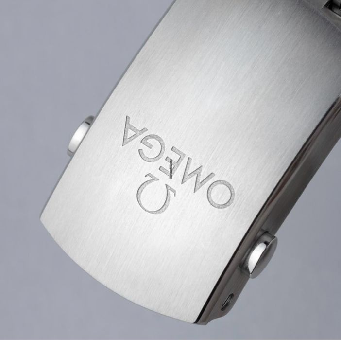 Omega Speedmaster Moonphase 44.25mm