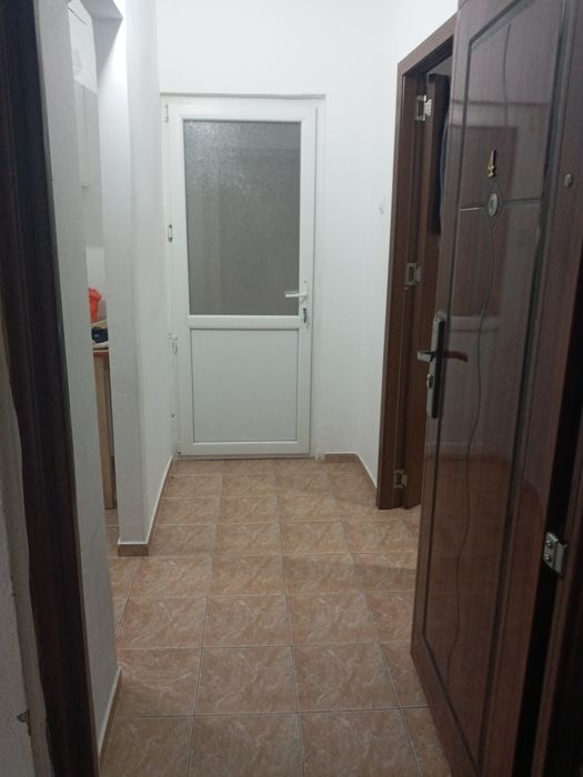 Vînd garsonieră în HCC Caracal!
