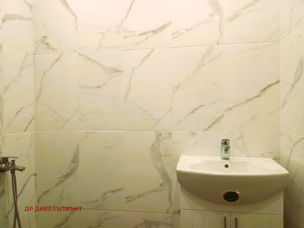 Дава се под наем Тристаен апартамент в София, Хаджи Димитър - 103 кв.м за 765 € - Снимка #11