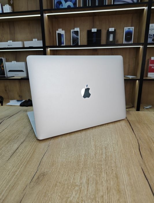MacBook Pro 13 | 2017 | Core i5 | 8гб ОЗУ | SSD 128гб