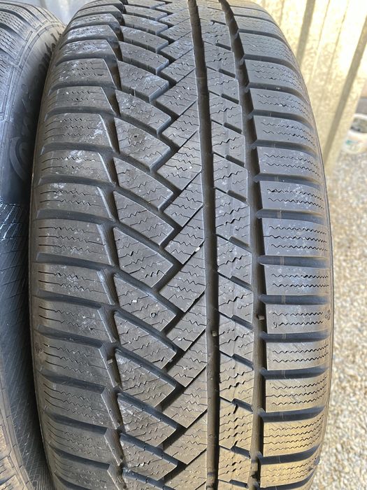 215/55/17 Зимни Континентал