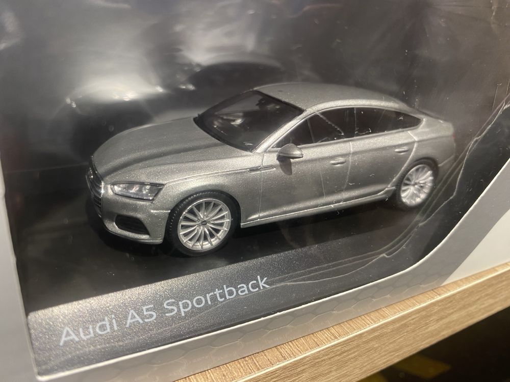 SPARK AUDI A5 Sportback machetă auto scara 1:43 dealer edition