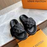 Papuci/Slapi Louis Vuitton Calitate Premium
