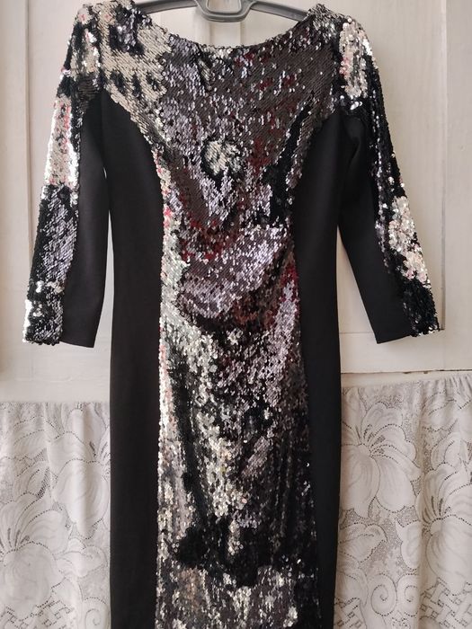 Вечернее Чёрное Платье с Паетками