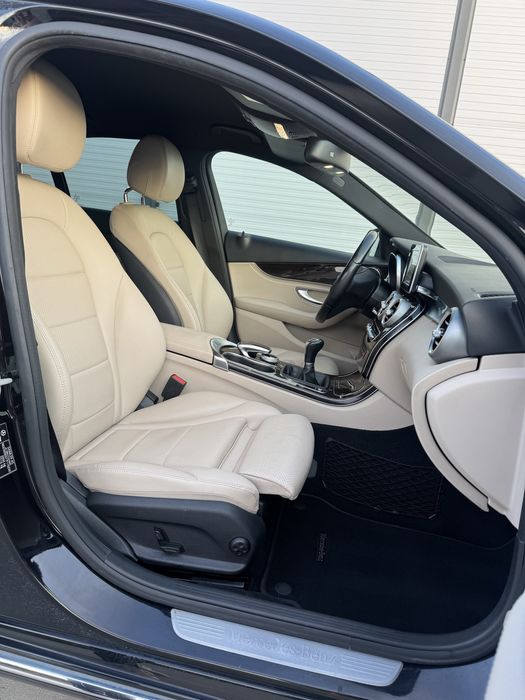 Mercedes-Benz C200d 136CP 2015 E6 LED Nav CAM Piele  Variante