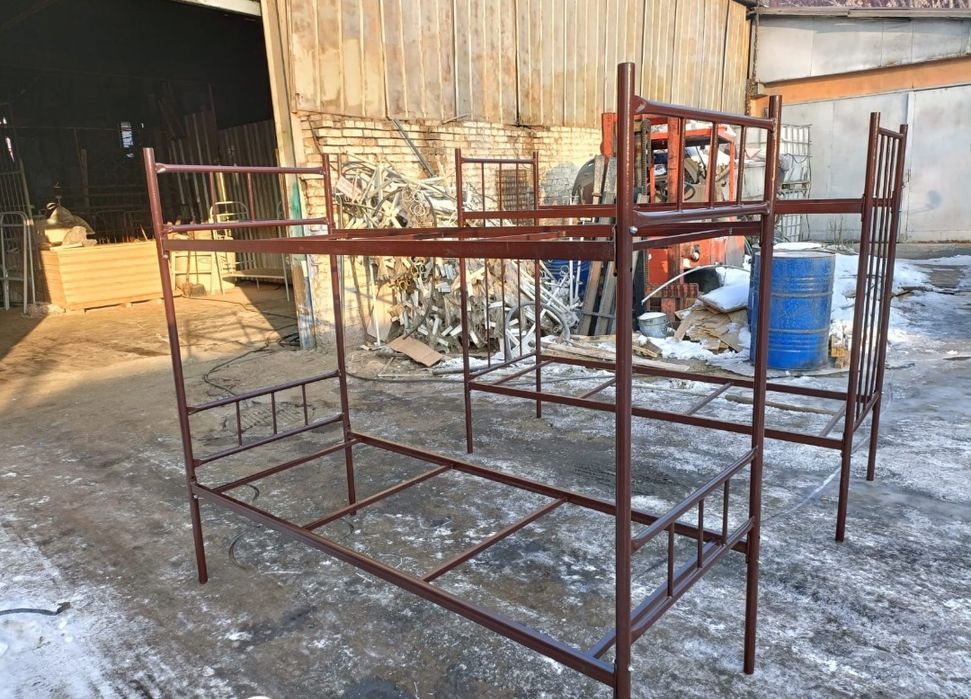 Продам двухярусные кровати