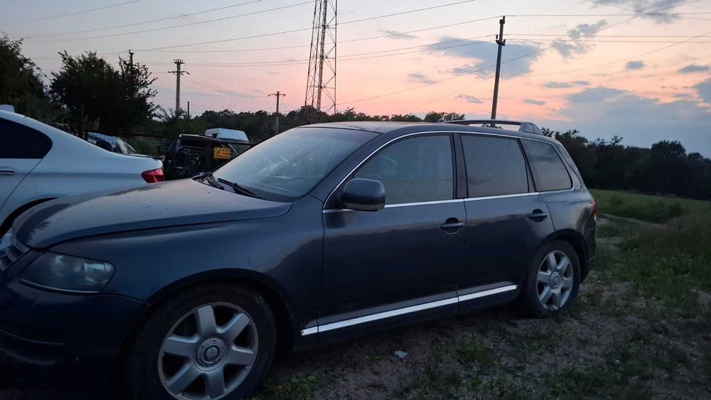 Aripa fata stanga dreapta VW Touareg 3.0 TDI 2006 - Piese  dezmembrari