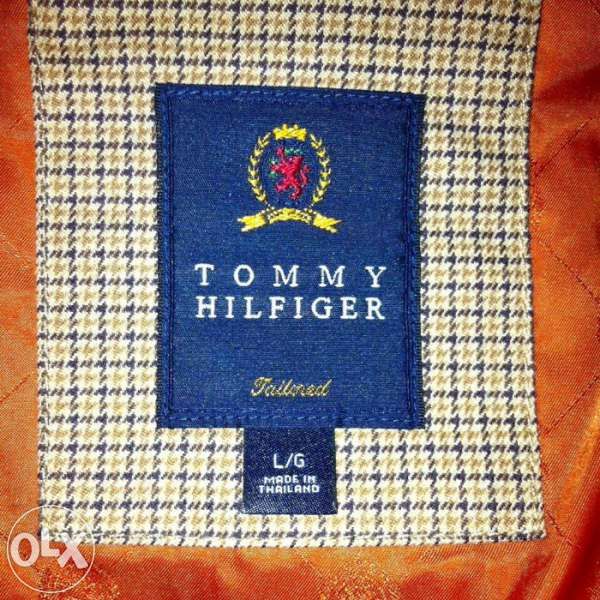 Продавам оригинален панталон и елек Tommy Hilfiger